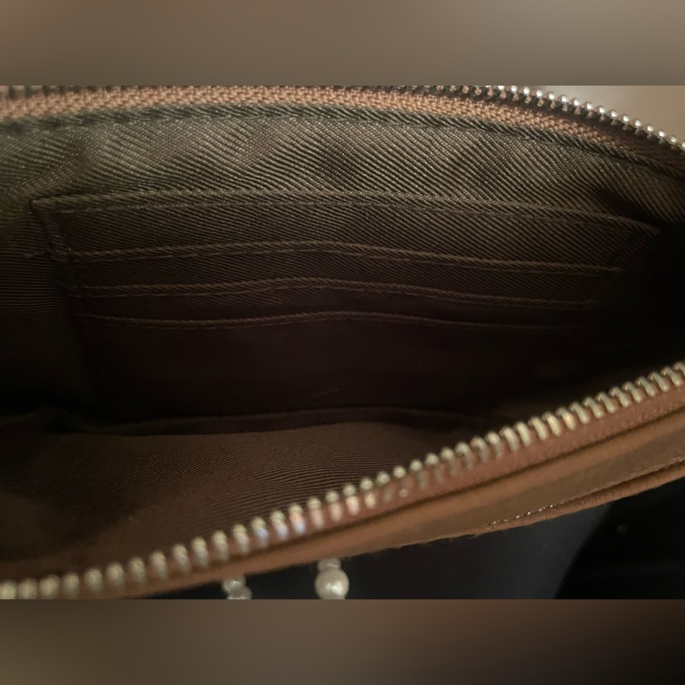 NWOT Brown Wristlet - Picture 6 of 6